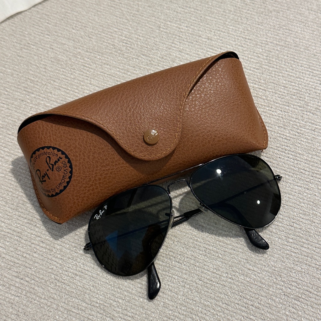 Ray-Ban Polarized Aviator In Total Black